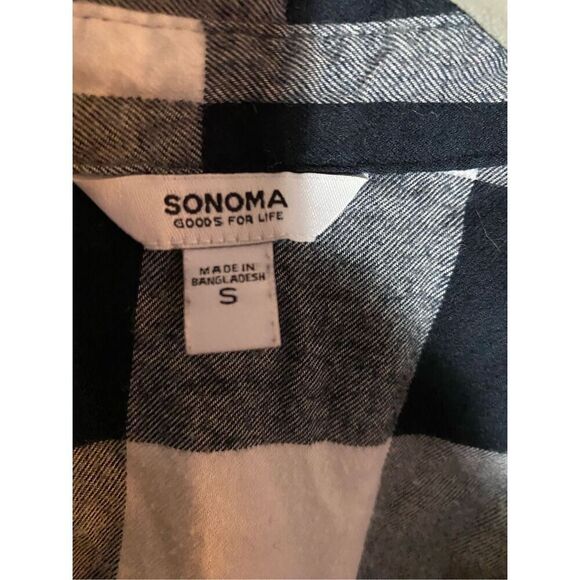 Sonoma women’s black and white checkered flannel shirt, size small  - Picture 6 of 6